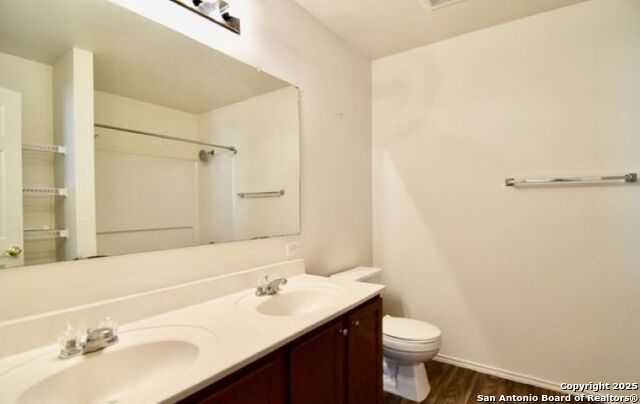 Listing photo id 19 for 12626 Sunny Wonder