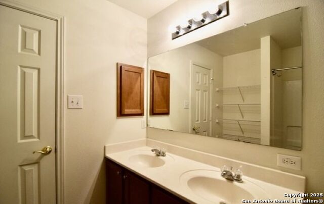 Listing photo id 21 for 12626 Sunny Wonder