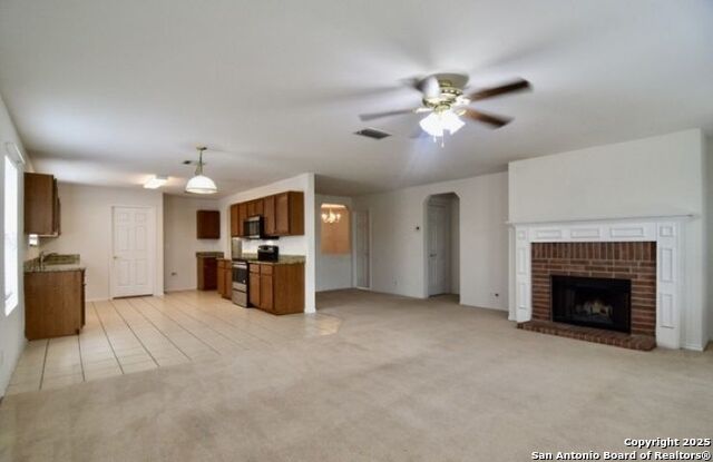 Listing photo id 5 for 12626 Sunny Wonder