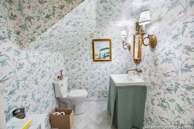 Listing photo id 10 for 647 Terrell Road
