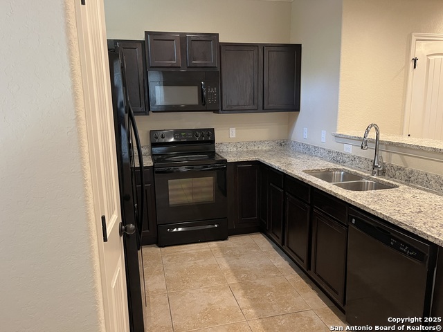 Image 10 of 31 For 6866 Lakeview Dr.  101