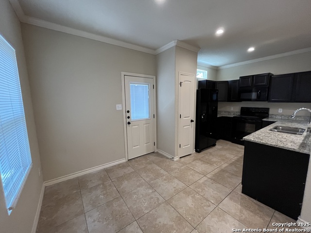 Image 6 of 31 For 6866 Lakeview Dr.  101