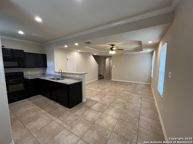 Image 9 of 31 For 6866 Lakeview Dr.  101
