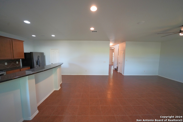 Image 15 of 50 For 432 Stonebrook