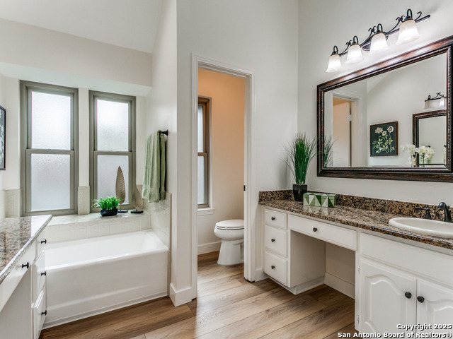 Image 20 of 25 For 16819 Summer Creek