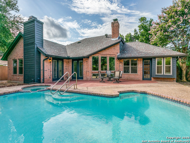 Image 22 of 25 For 16819 Summer Creek