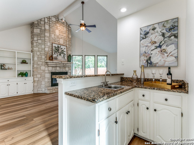 Image 9 of 25 For 16819 Summer Creek