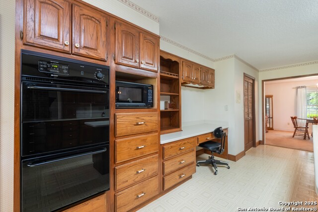 Image 14 of 43 For 1221 Pieper Rd