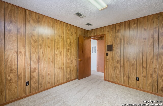 Image 23 of 43 For 1221 Pieper Rd