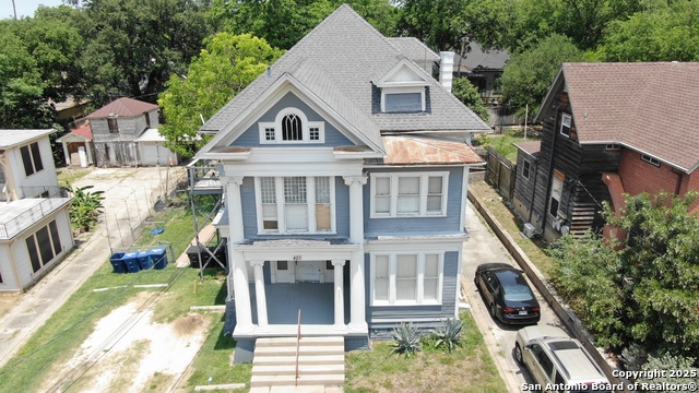 Image 18 of 18 For 423 Woodlawn Ave W 2