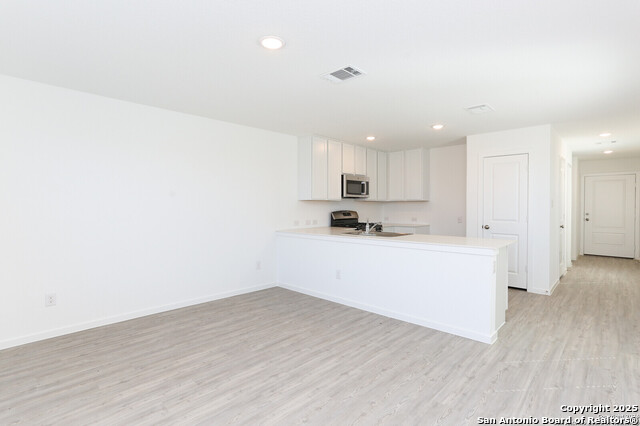 Image 5 of 20 For 3710 Millbrook Way