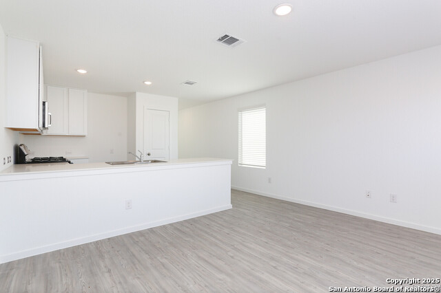 Image 6 of 20 For 3710 Millbrook Way