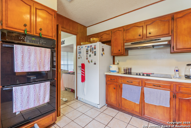 Image 11 of 34 For 8902 Hetherington