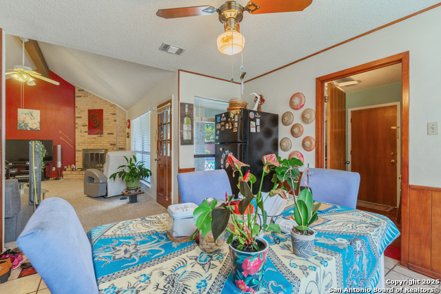 Image 13 of 34 For 8902 Hetherington