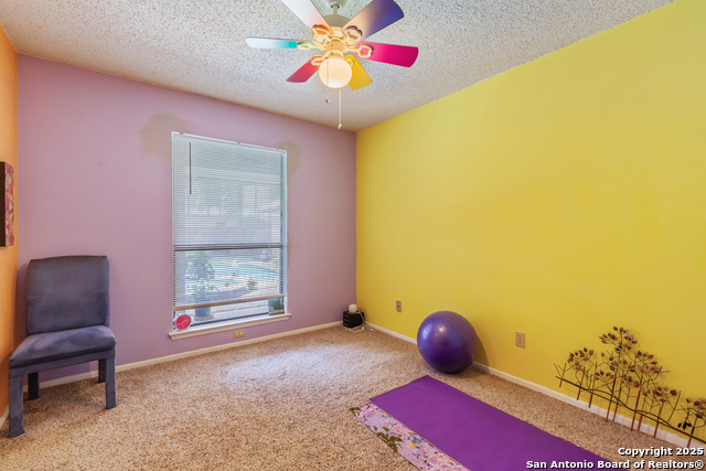 Image 22 of 34 For 8902 Hetherington