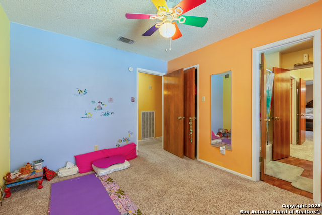 Image 23 of 34 For 8902 Hetherington