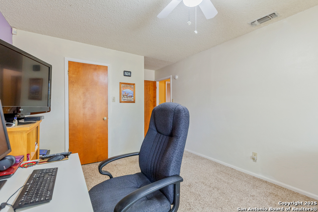 Image 26 of 34 For 8902 Hetherington