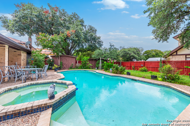 Image 31 of 34 For 8902 Hetherington