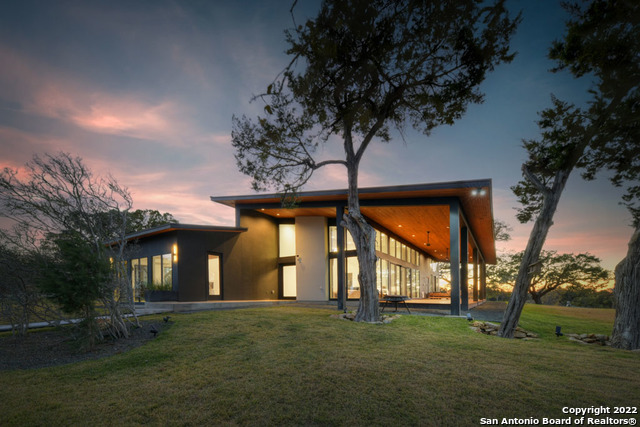 Image 2 of 45 For 417 Southwick Ranch