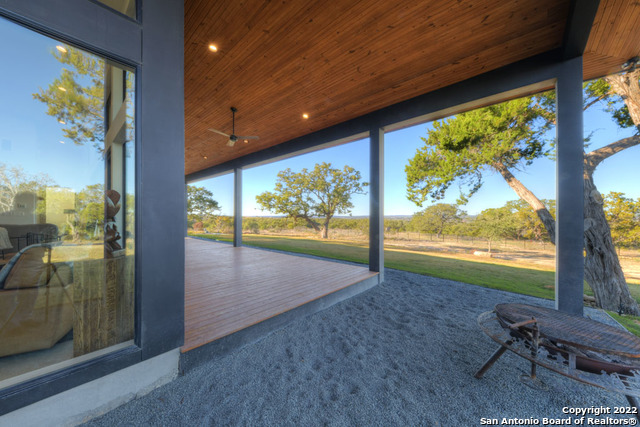 Image 26 of 45 For 417 Southwick Ranch