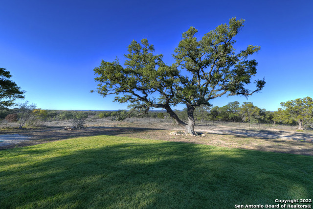 Image 30 of 45 For 417 Southwick Ranch