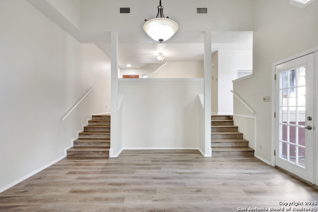 Image 5 of 25 For 9326 Whisper Pt