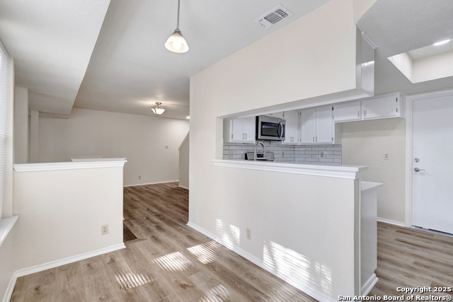 Image 7 of 25 For 9326 Whisper Pt