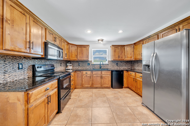 Image 10 of 28 For 505 Olive St