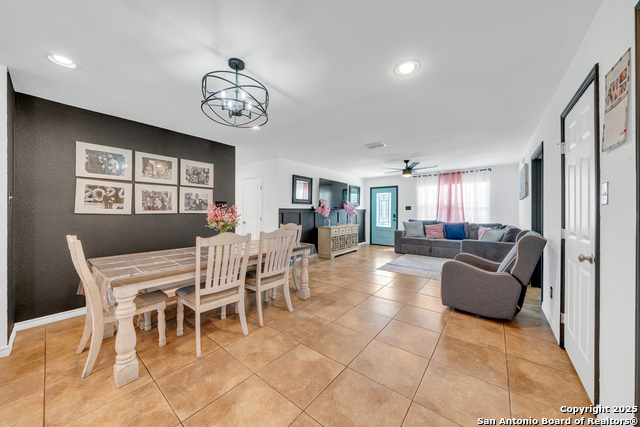 Image 12 of 28 For 505 Olive St