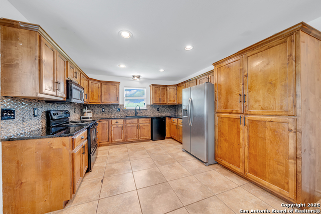 Image 9 of 28 For 505 Olive St