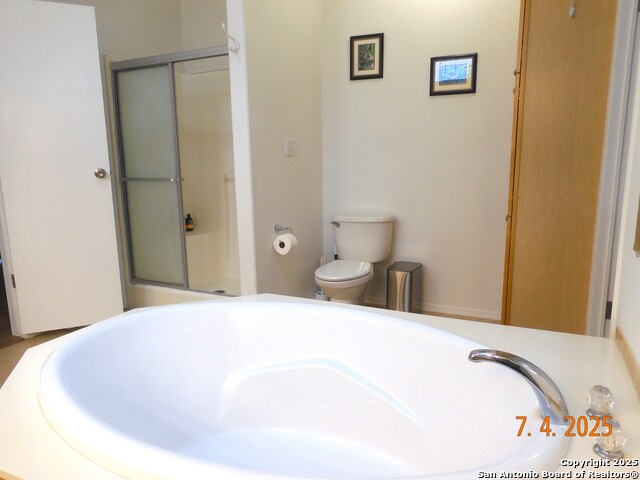 Image 32 of 43 For 22519 Savannah Heights