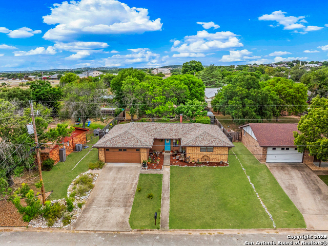 Details for 152 Stephanie Dr N, Kerrville, TX 78028