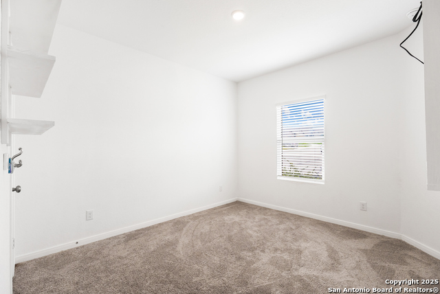 Image 18 of 25 For 12902 Rosemary Bend