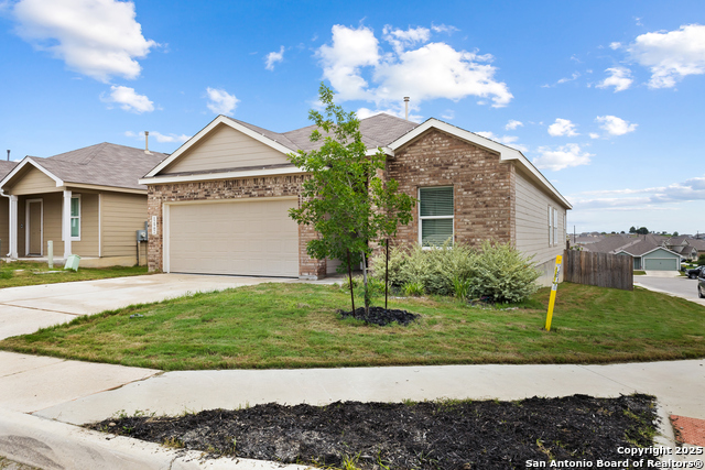 Image 3 of 25 For 12902 Rosemary Bend