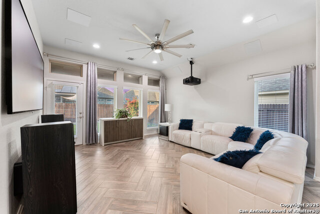 Listing photo id 14 for 14541 Bald Eagle Ln