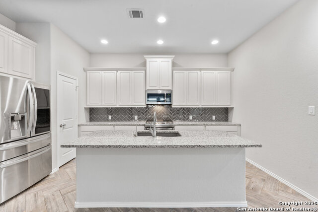 Listing photo id 4 for 14541 Bald Eagle Ln