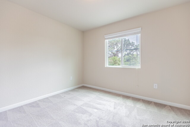 Listing photo id 15 for 10322 Relic Oaks