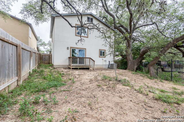 Listing photo id 27 for 10322 Relic Oaks