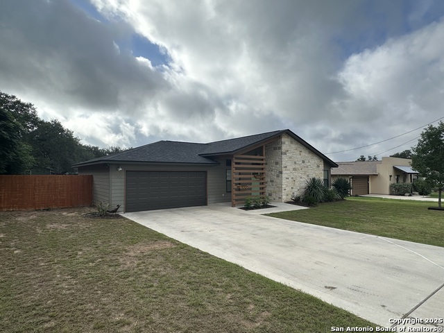 Details for 1300 Libold  , Devine, TX 78016