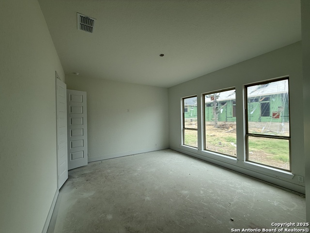 Image 14 of 20 For 523 Corwin Springs