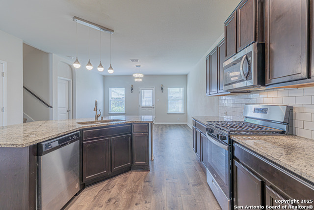 Image 10 of 47 For 13515 Boothe