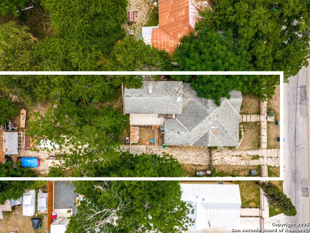 Listing photo id 7 for 911 Camden St