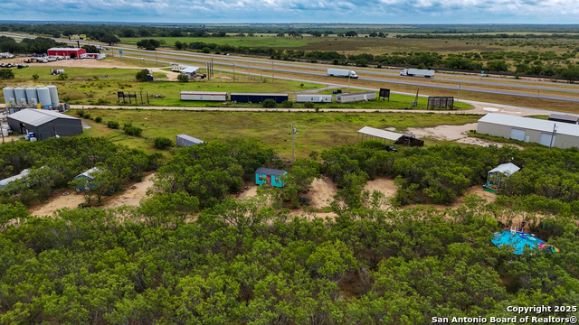 Image 4 of 15 For 15725 Interstate 35