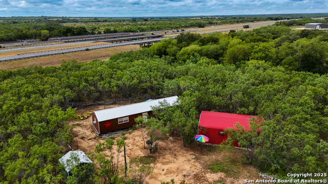 Image 7 of 15 For 15725 Interstate 35