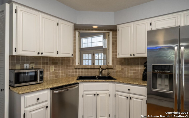 Image 18 of 30 For 4534 Black Oak Woods