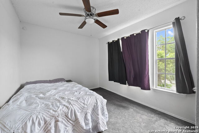 Image 21 of 31 For 4307 Lakebend West