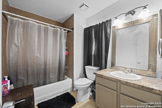 Image 23 of 31 For 4307 Lakebend West