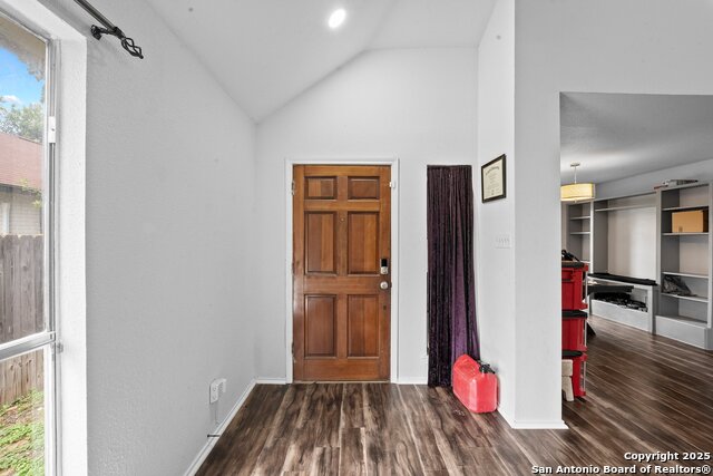 Image 3 of 31 For 4307 Lakebend West