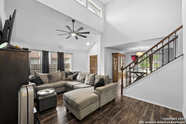 Image 7 of 31 For 4307 Lakebend West