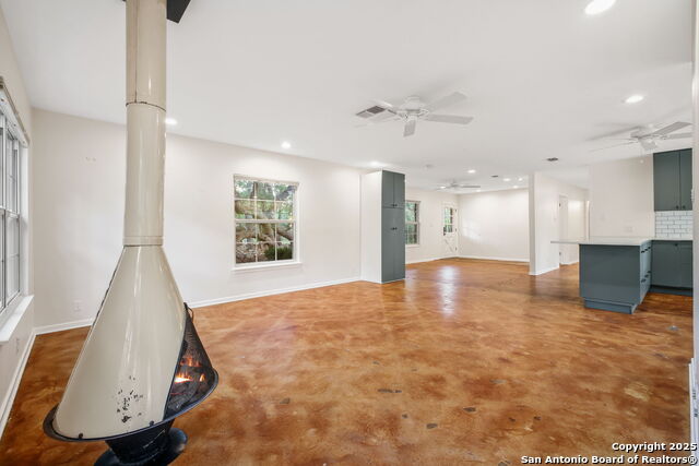 Listing photo id 18 for 205 El Cerrito